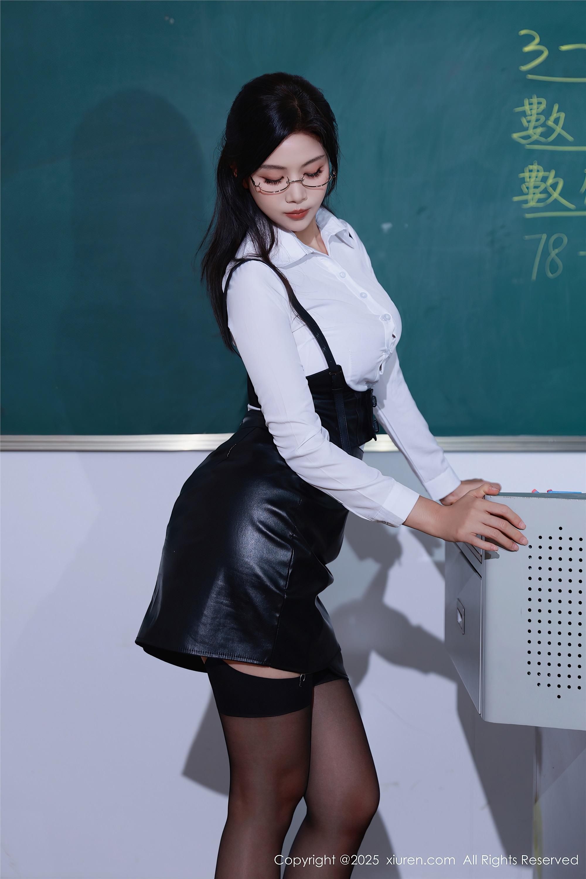 Xiuren秀人网 2025.10.10 NO.10846 玫瑰我爱你